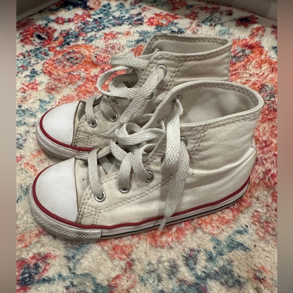 Kids Size 10C High Top All Star White Converse Shoes
